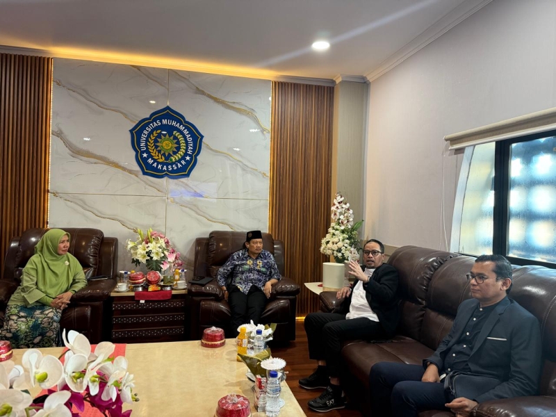 Ketua Majelis Dikdasmen PNF PP Muhammadiyah berkunjung ke Unismuh Makassar - Foto 5