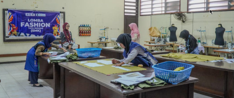 Lomba Fashion Tata Busana OlympicAD VIII Makassar, Buat Busana Muslimah ‘Ready to Wear’